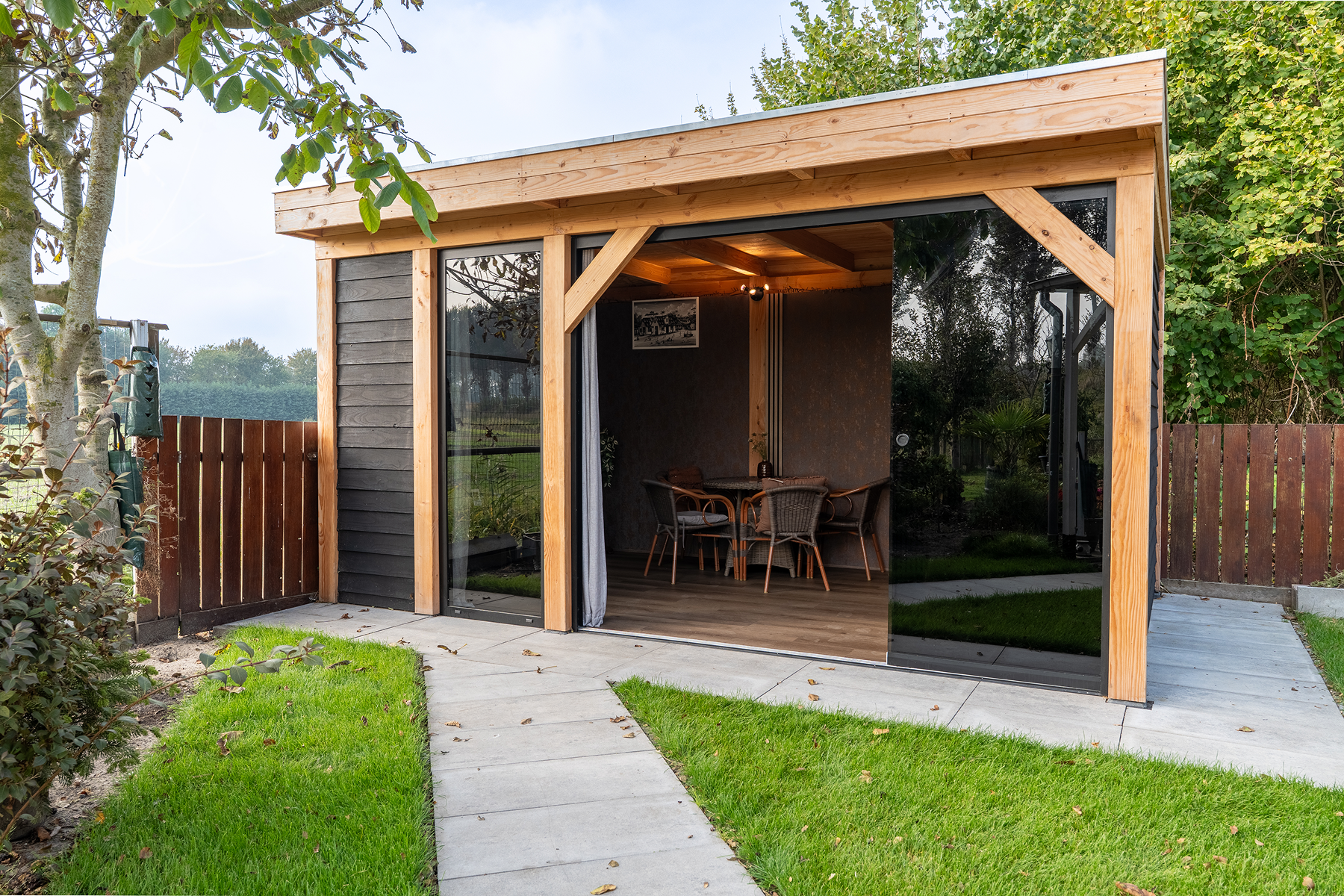 Douglas hout overkapping in Rotterdam